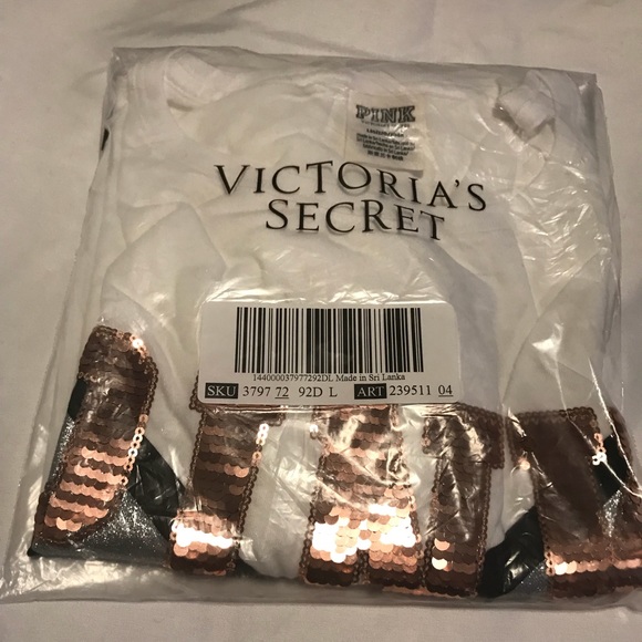 💎VS PINK White T-Shirt w/Gold Bling T-Shirt
💎 - Picture 3 of 3